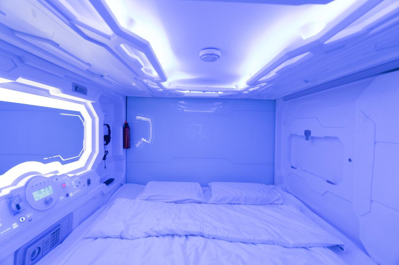Seaview Capsule Hotel Кота-Кинабалу Экстерьер фото